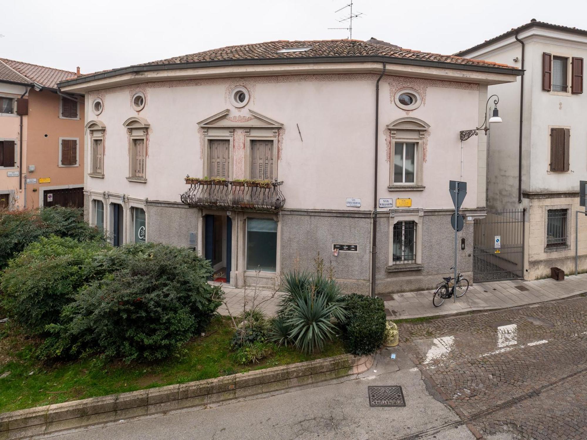 La Corte Friulana In Centro A Udine 5 Posti Letto Apartment Bagian luar foto